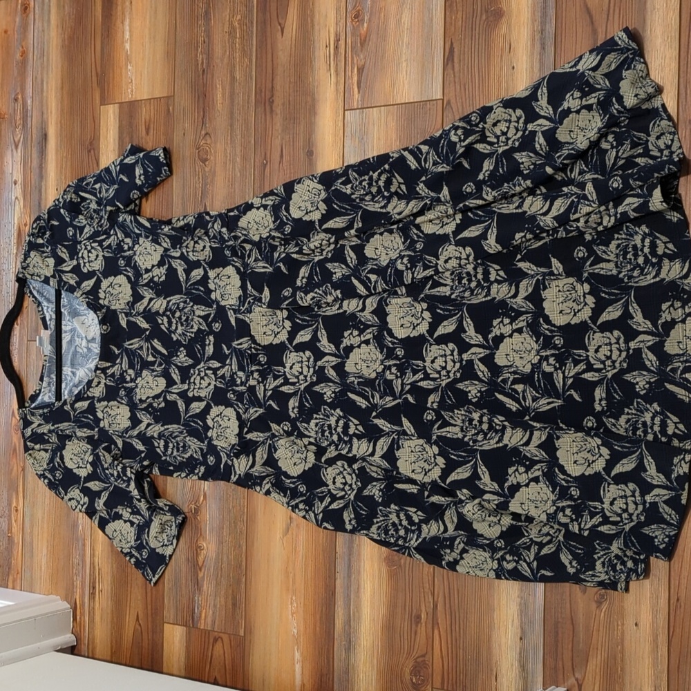 LuLaRoe XL Nicole
